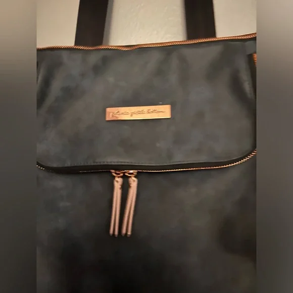 Petunia Pickle Bottom Pivot Pack in Indigo Blush - Picture 5 of 15